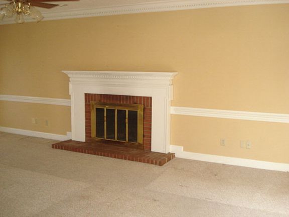 3rd image of 111 N Marion Dr