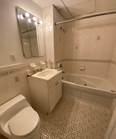 21 Maiden Ln #4B — Photo 11