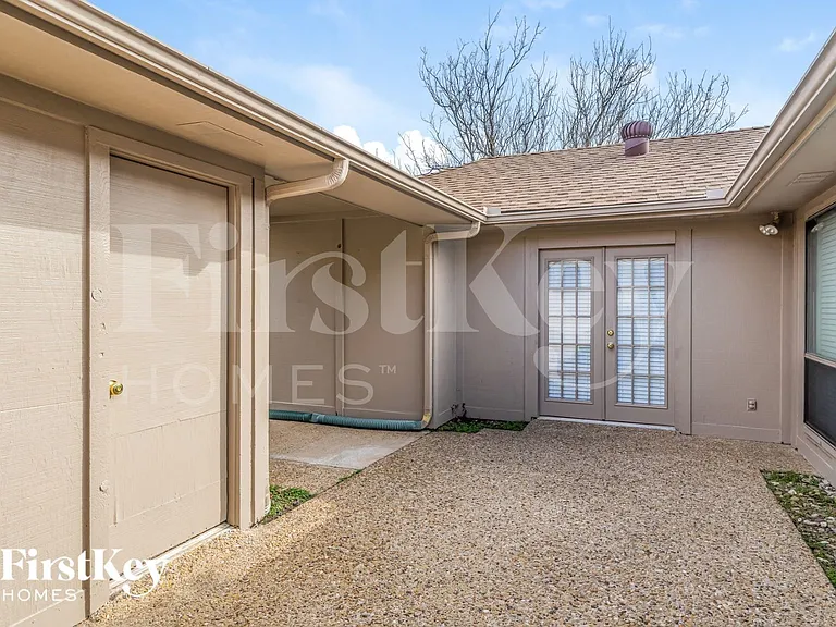 3941 Los Robles Dr — Photo 14