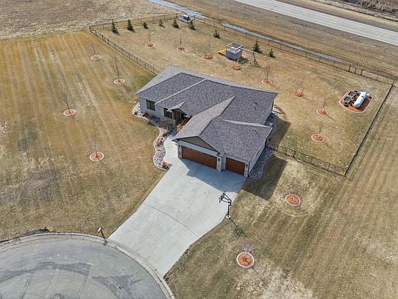 4th image of 316 Prairie Dr