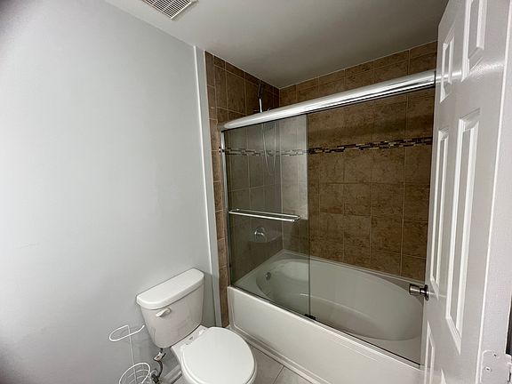 4th image of 5922 Prescott Ct