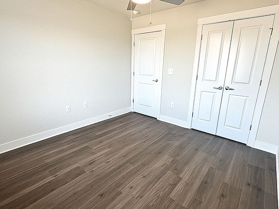 4th image of 1013 Seth Dr #303
