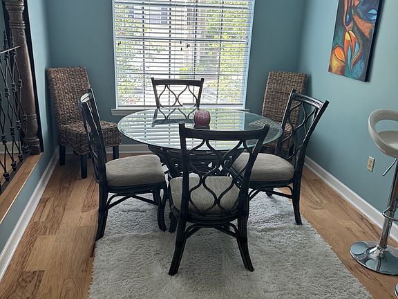 3rd image of 2502B Jerry Jones Dr APT 19