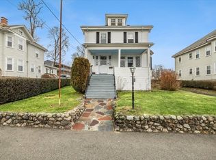 75 Oakdale St, Brockton, MA 02301