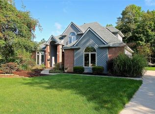 14761 Lancelot Ln E, North Royalton, OH 44133