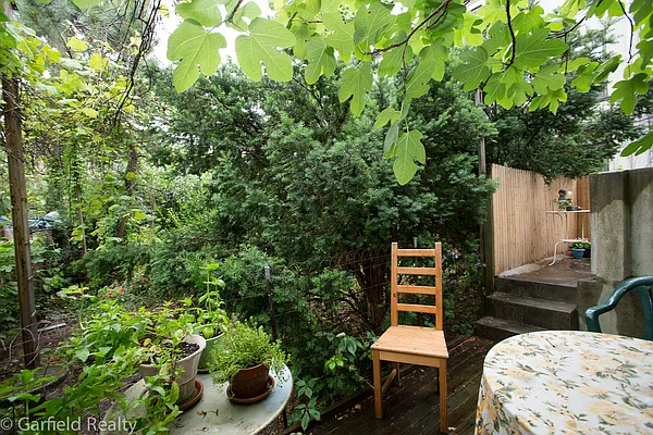 Sold by Garfield Realty  | media 18