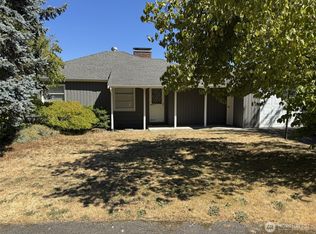 21246 35th Ave S, Seattle, WA 98198