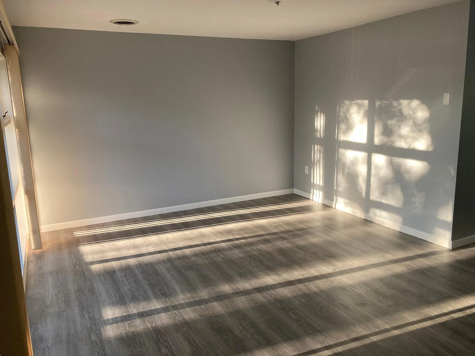 3 bed, 1000 sqft, $1,500 — Photo 3