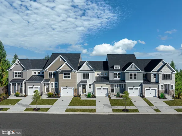 4279 Market Place Dr, Perry Hall, MD 21128