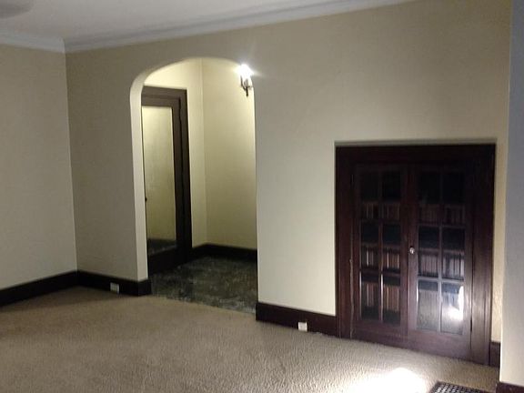 4th image of 209 Washington St #1