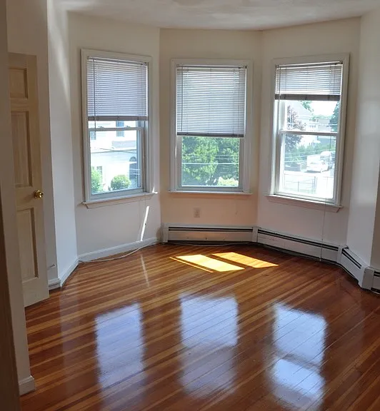 8 Pearl St #3 — Photo 3