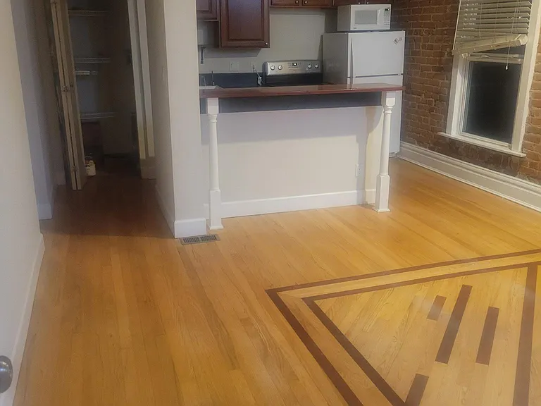 2515 N Clarkson St #B — Photo 3