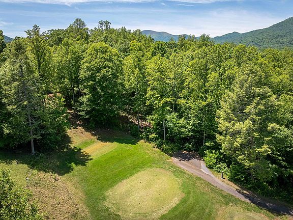 3rd image of 255 Cedar Glen Close