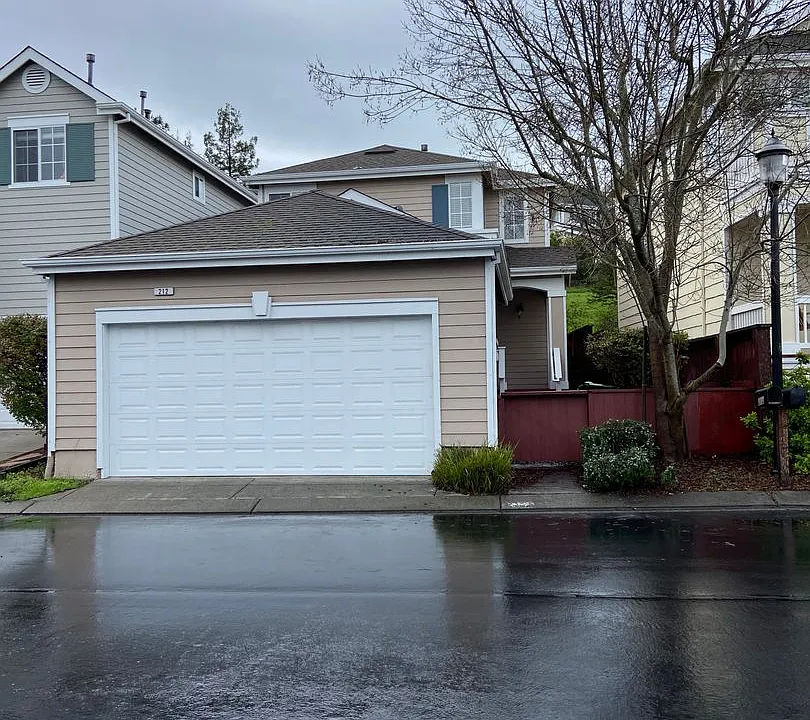 212 McNear Cir