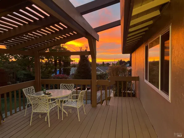 307 Whitecliff Drive, Vallejo, CA 94589