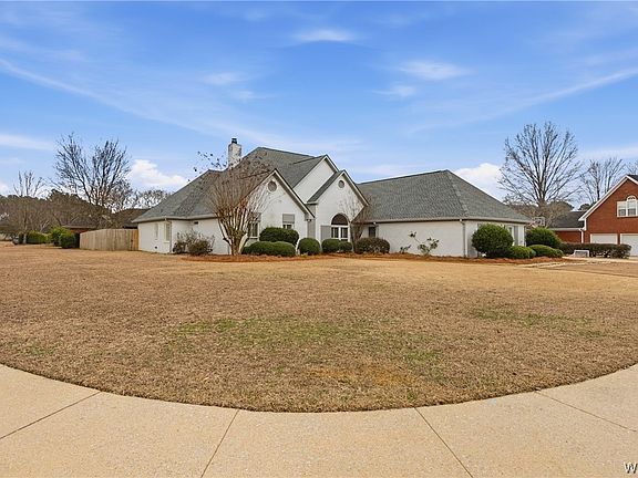 3rd image of 6000 Grey Cir