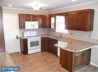 2618 Whittier Ave, Sinking Spring, PA 19608