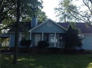 1218 Pembroke Rd, Oak Grove, KY 42262