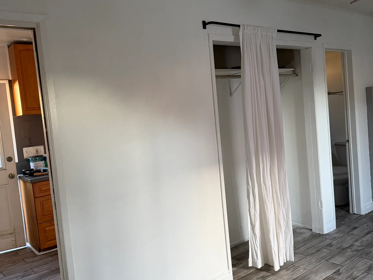 Studio, 400 sqft, $1,625 — Photo 3