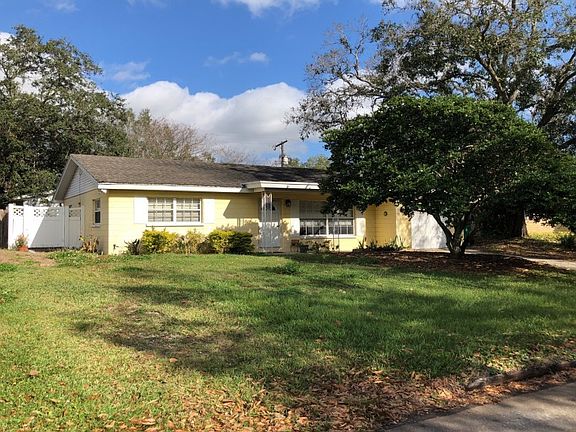 3rd image of 1539 W River Ln