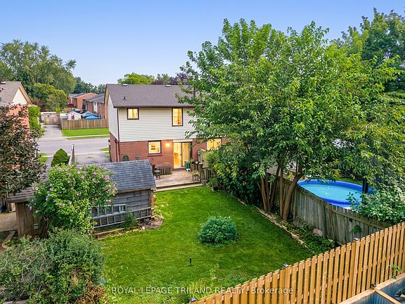 2nd image of 220 Admiral Dr