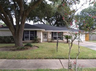 8318 Gulf Tree Ln, Houston, TX 77075