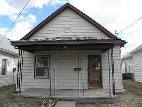 1st image of 921 N Lynn St