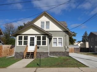 812 7th Ave NW, Minot, ND 58703