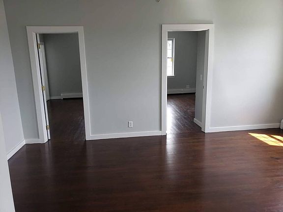 4th image of 117 Lincoln Ave #2R