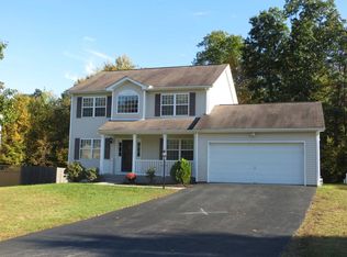 129 Autumn Dr, Poughkeepsie, NY 12603