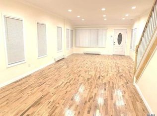 19120 113th Rd, Saint Albans, NY 11412