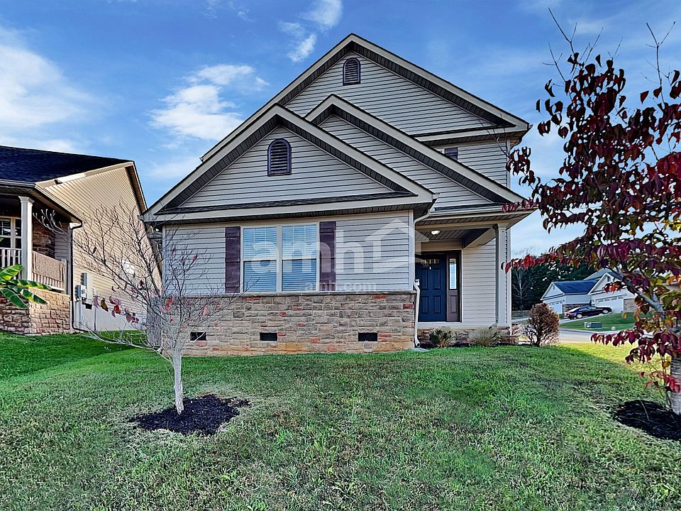1st image of 826 Lightfoot Way