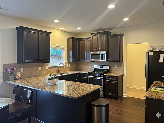 3rd image of 4580 Baldwin Dr