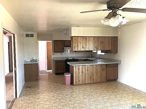 5th image of 1708 Helena Dr