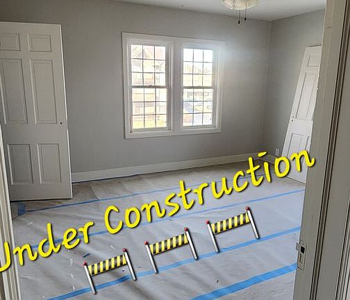 3rd image of 5101 Grover St #5017