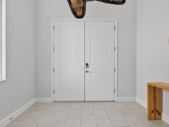 4th image of 324 Blackrock Ln