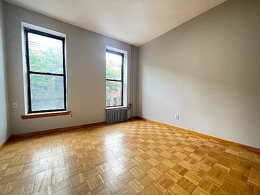 1st image of 696 Sackett St APT 2R