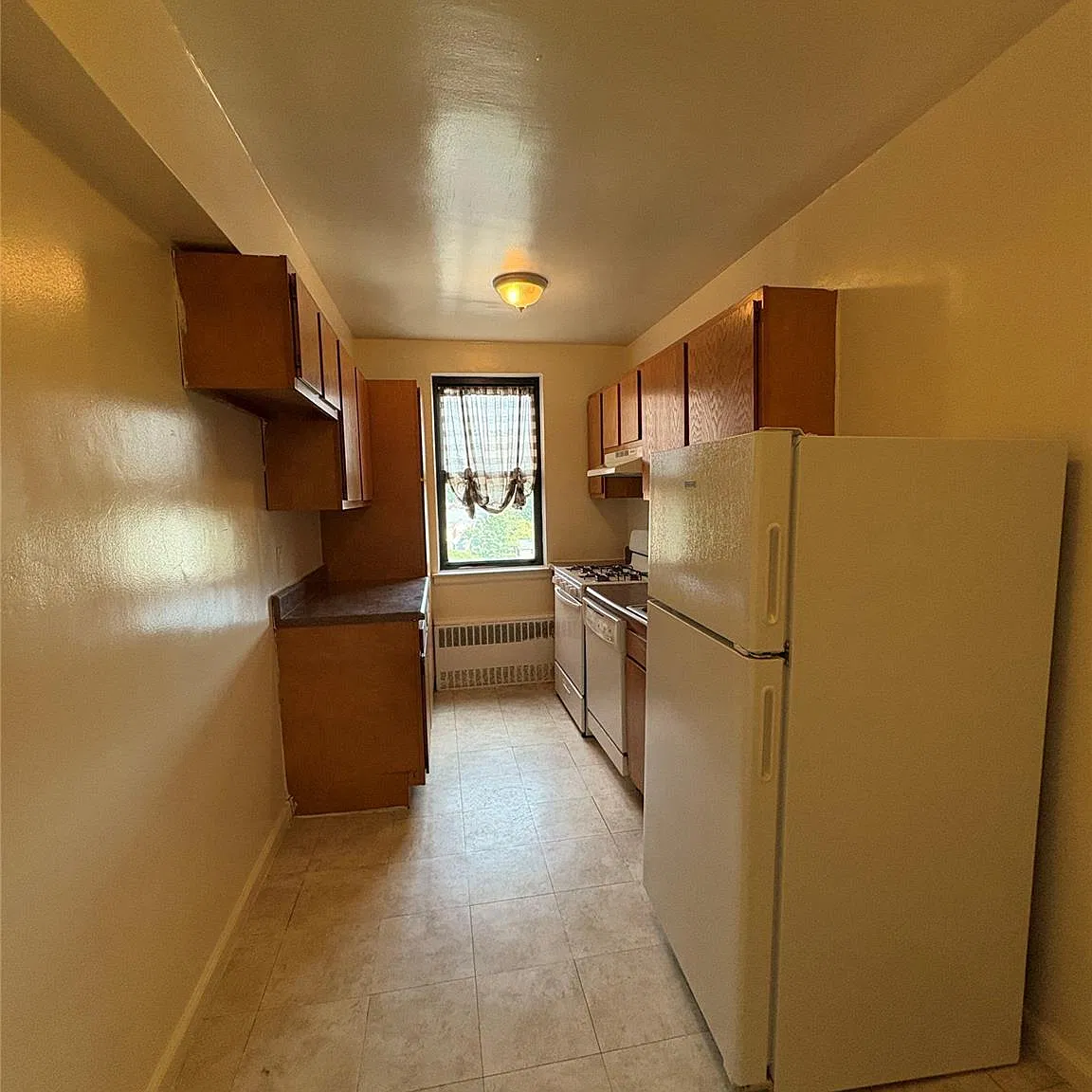 Garth Rd — Photo 1