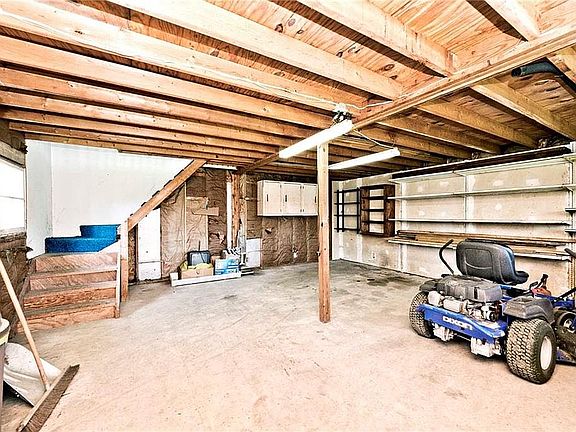 4th image of 218 Belmar Ave