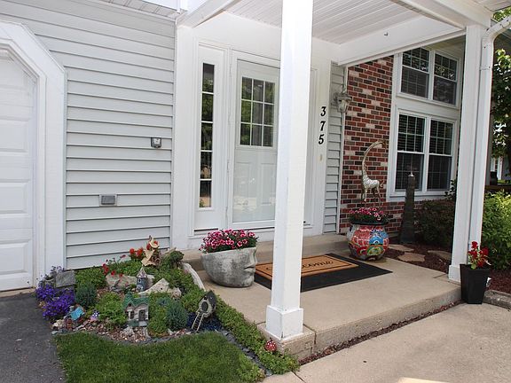3rd image of 375 Dupage Dr