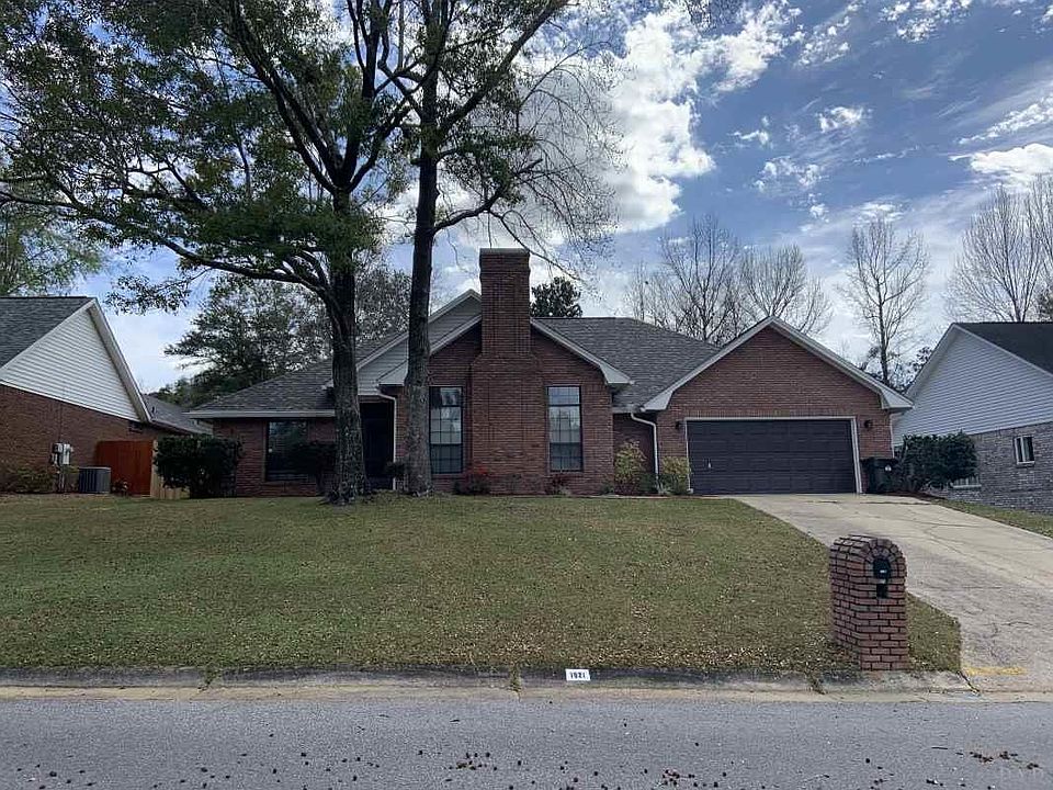 1st image of 1921 Woodbridge Dr