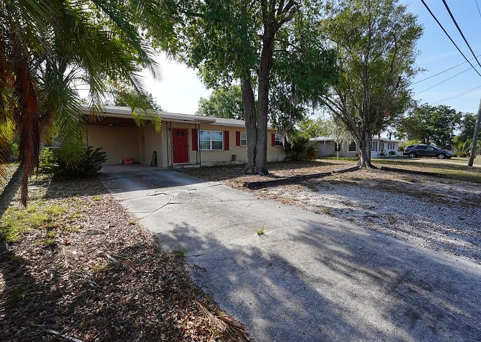 1st image of 26 COLLEGE DRIVE