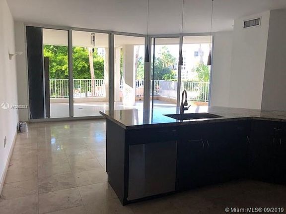 5th image of 715 Crandon Blvd APT 205