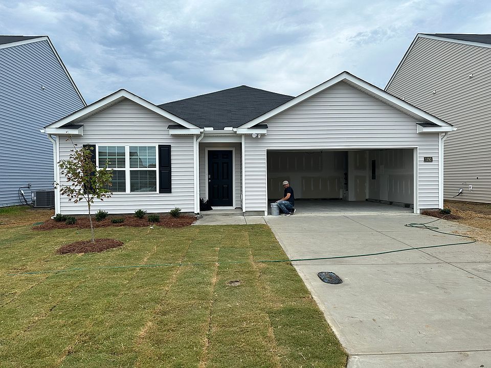 1st image of 1193 Fowler Dr