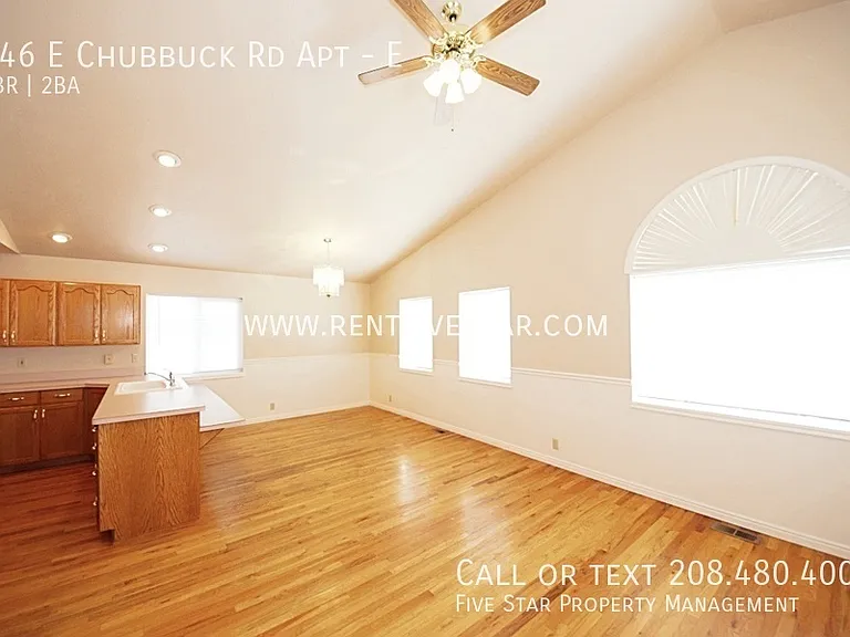 246 E Chubbuck Rd #E — Photo 5
