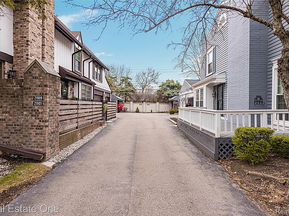 4th image of 21901 Shore Pointe Ln #39