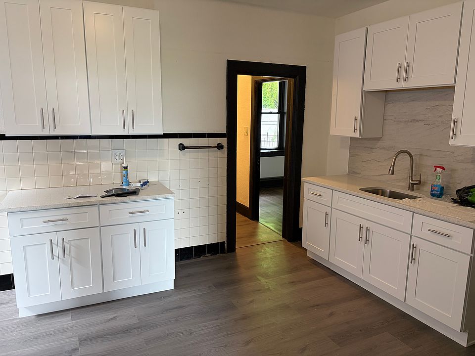 1st image of 12 Saint Pauls Ave Floor 2