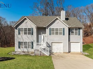 3852 Valley Creek Dr, Flowery Branch, GA 30542