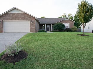 1138 Willow Creek Cir, Maryville, TN 37804
