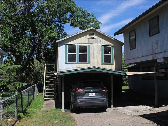 2nd image of 111 Dunbar St
